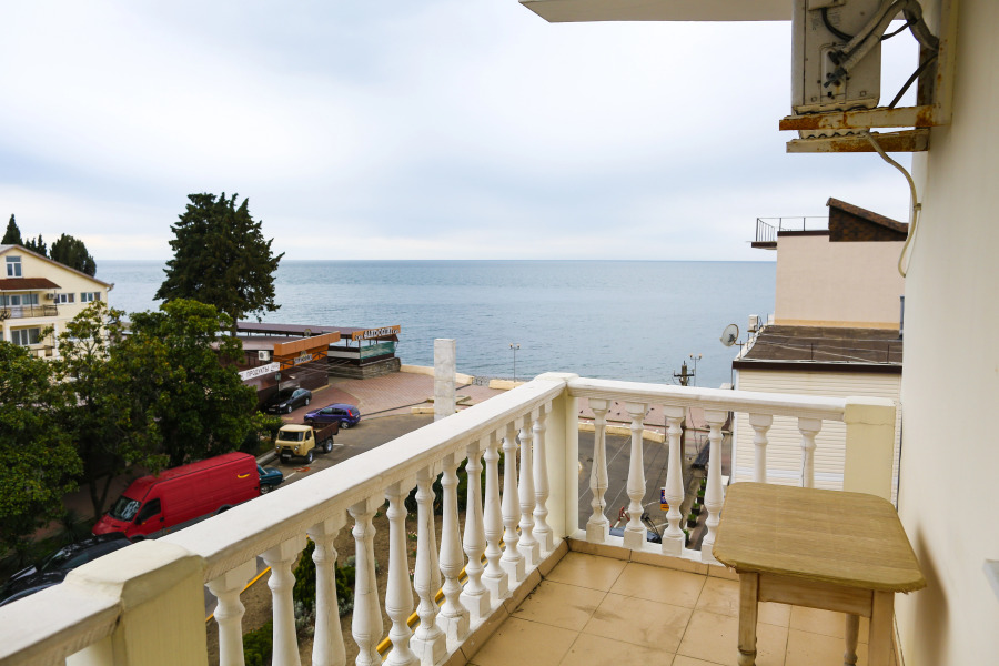 Отель Азалия