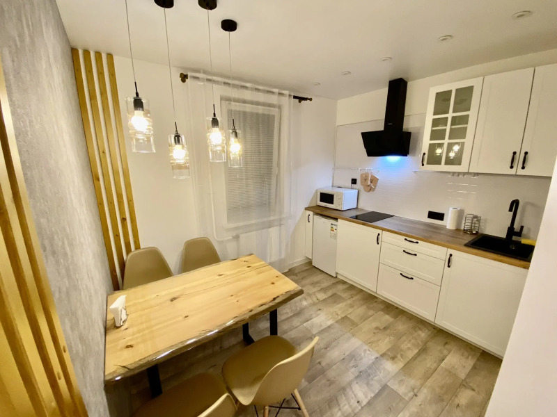 Апартаменты Та самая квартира с дизайнерским ремонтом недалеко от вокзала