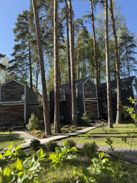 Коттеджи Скворешники