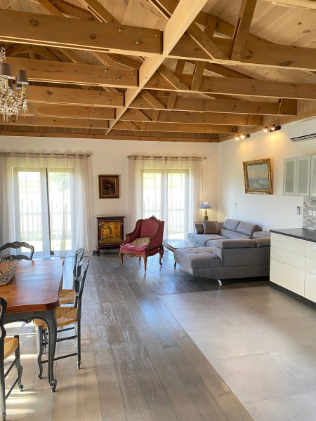 Частный дом Деревянный дом во Франции