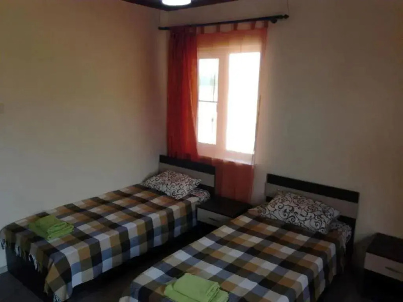 Меблированные Комнаты на Улице Мира 42Б