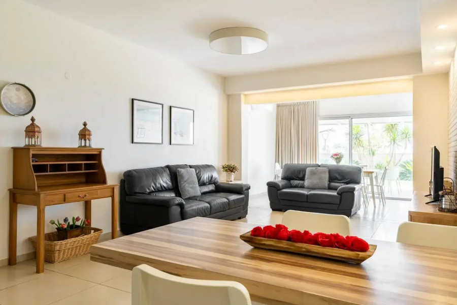 Квартира GW002 Gugel Waves Amazing Seaview & Garden Family Apartments