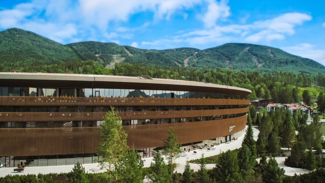 Отель 5* Всесезонный курорт Манжерок