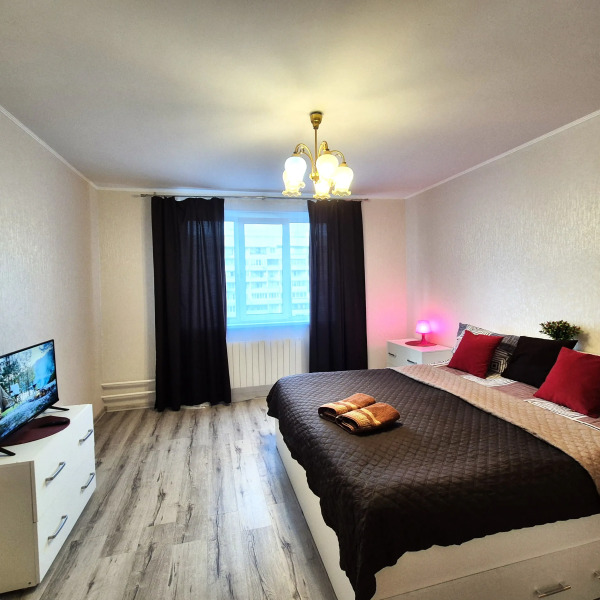 Квартира 2-х комнатная квартира со свежим ремонтом в центре Королева