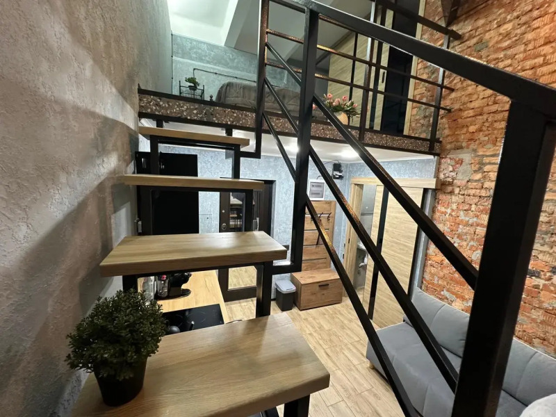 Апартаменты Двухуровневая студия с двумя санузлами в парке