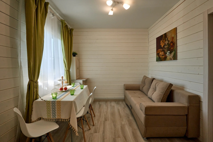 Частный Дом Родниковая 12