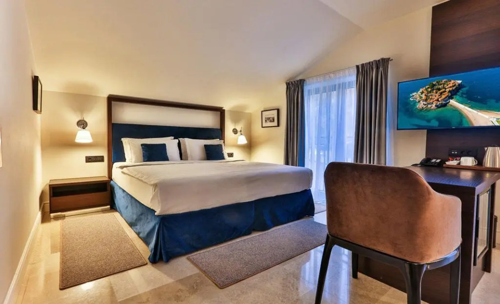 Отель California by Aycon