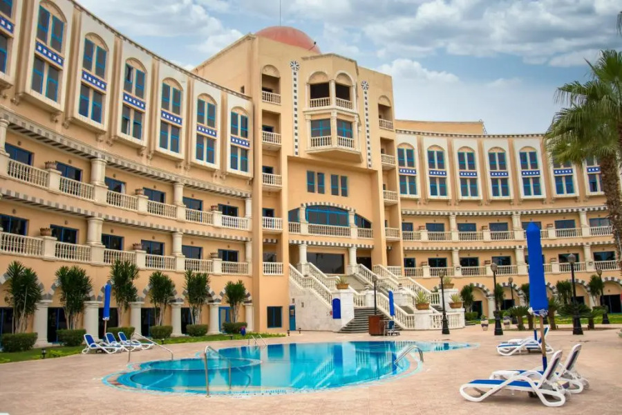 Отель Helnan Dreamland Hotel