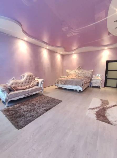 Меблированные Комнаты в Домe Счастья