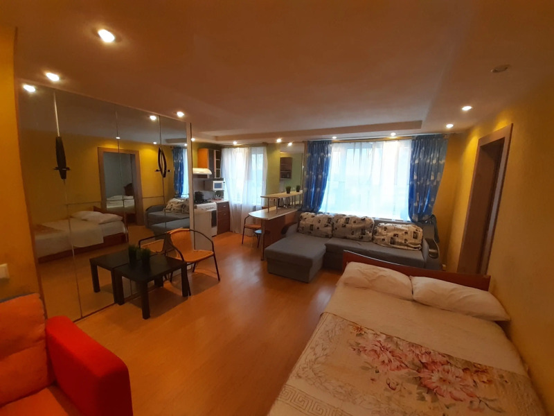 Апартаменты на Буркова 43