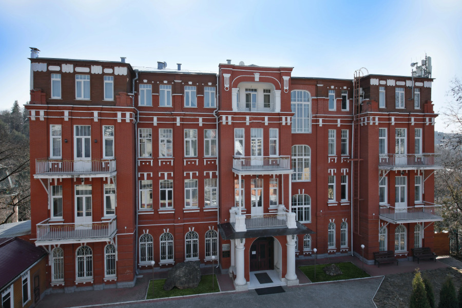 Отель Скала