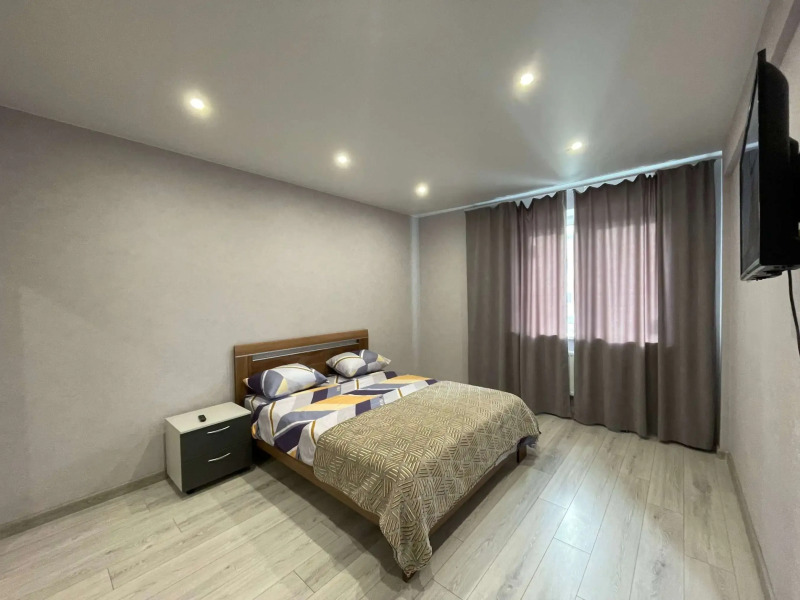 Квартира новая в центре города