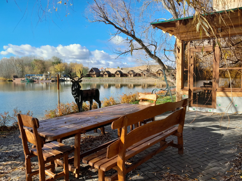 Отель База Островок