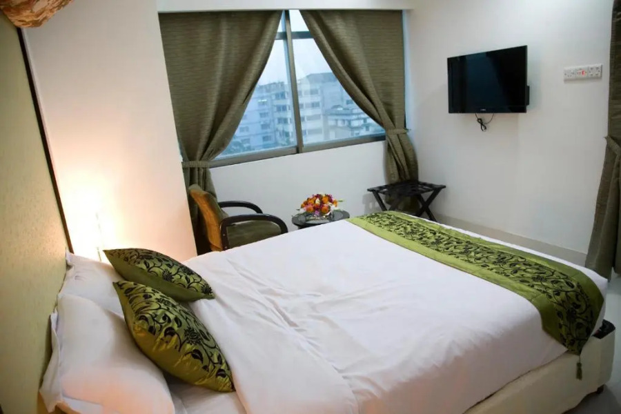 Отель Orchid Business