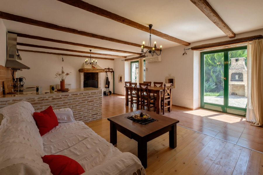 Вилла Lovely Stone with Private Garden and Terrace