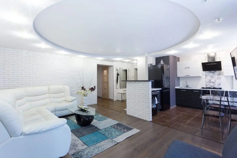 3-комн. апарты в самом центре города на проспект. Победителей 1