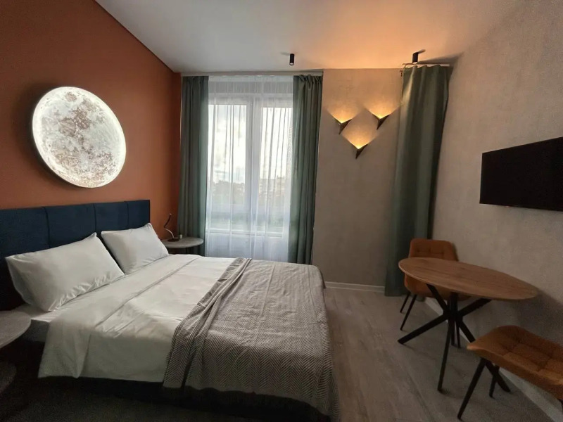 Апартаменты Moon Tower  стильная студия в центре