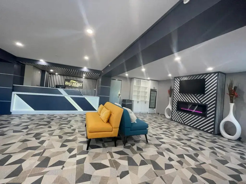 Отель Baymont by Wyndham East Ridge