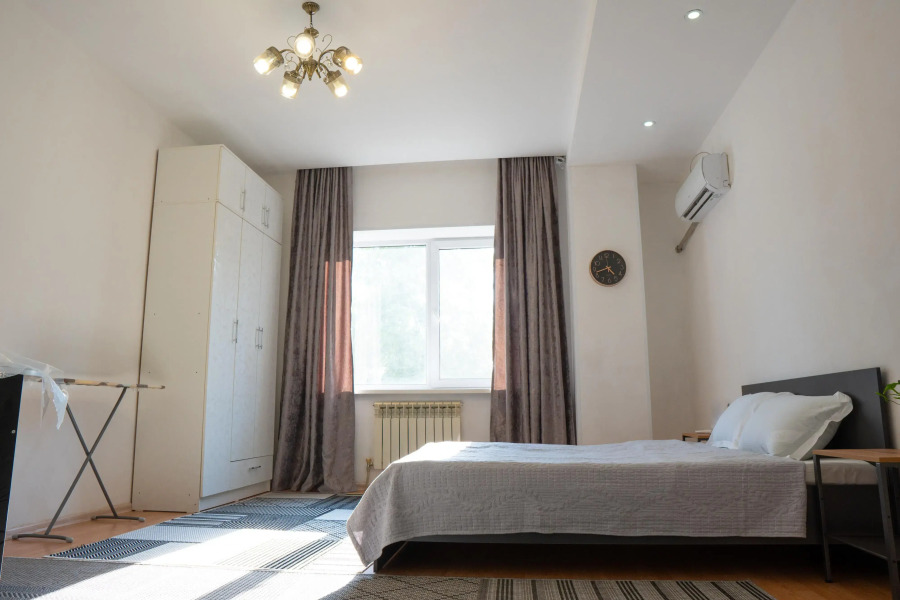 Квартира Уютная студия в центре города для 2-х гостей