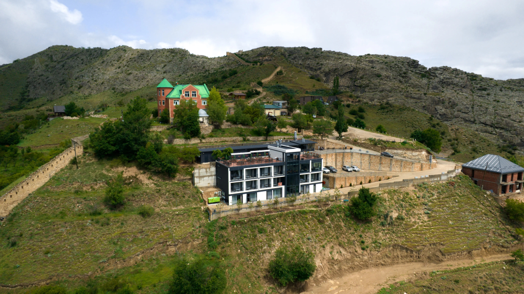 Отель SANDA