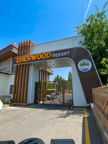 Курортный отель Sherwood