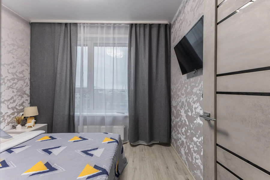 Квартира Однокомнатная уютная с дизайнерским ремонтом и современными удобствам