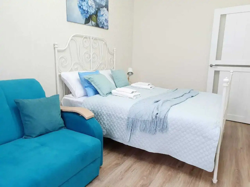 Квартира с Лоджией на Комсомольском Проспекте 4