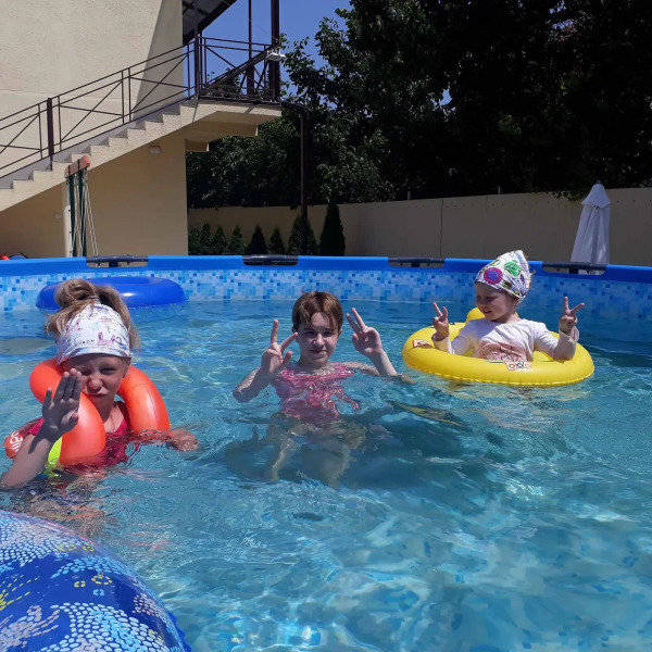 Leto Clab Mini-Hotel