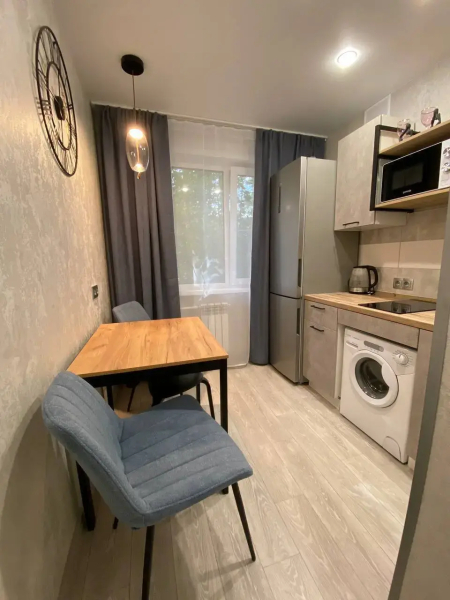 Квартира рядом с клиникой Мешалкина