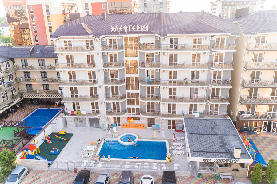 Отель Элефтерия