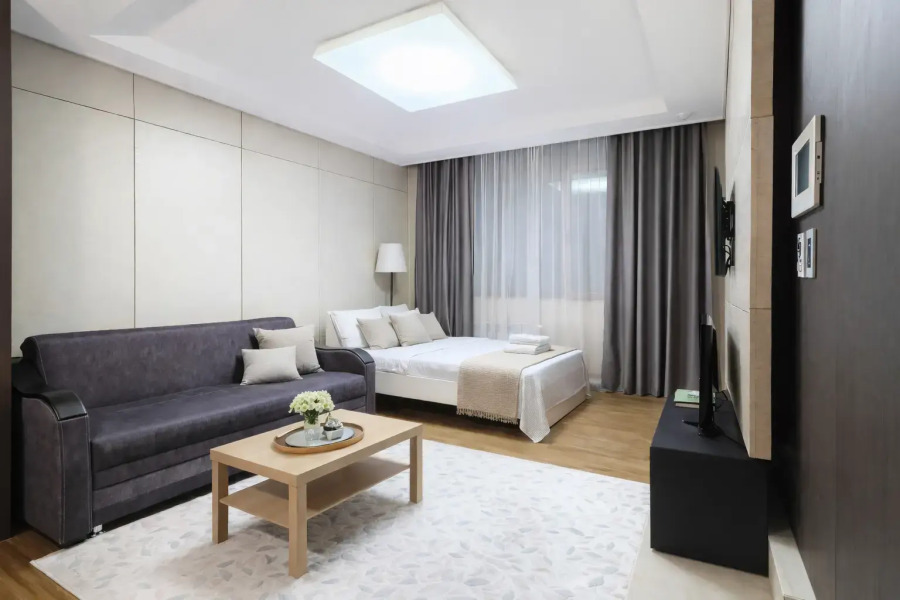 Апартаменты Luxury возле посольства США 19эт. 2х комн.кв с шикарным видом на Мечеть Хазрет Султан