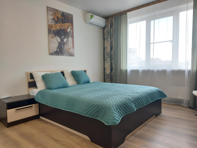 Квартира на Платановом бульваре