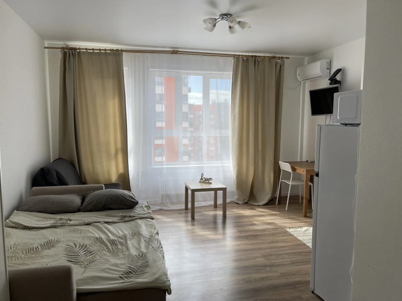 Квартира-студия с панорамными окнами