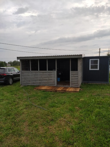 Бунгало с Террасой на Берегу Озера Ильмень