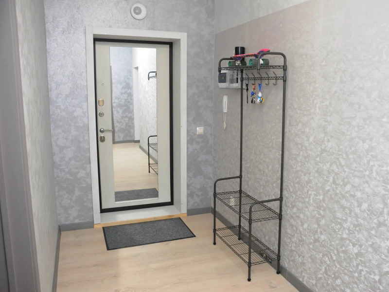 Двухкомнатная квартира на Тихомирова