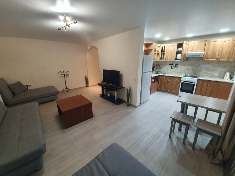 Апартаменты На Тушканова 15