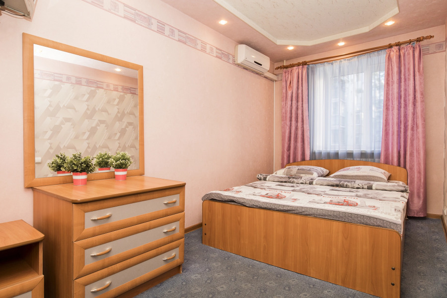 Апартаменты Gorkiy House на пл. Горького 80-2