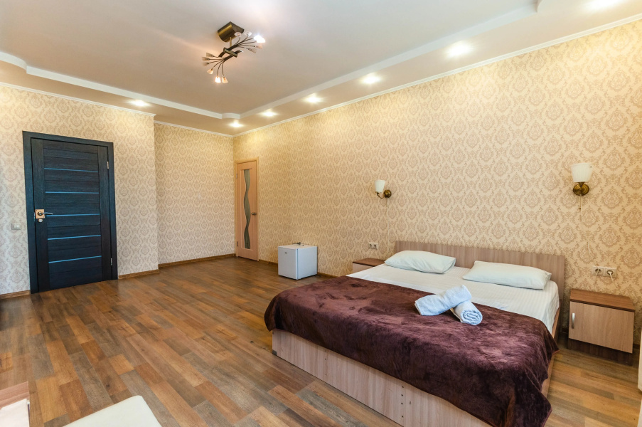 R Hotel 4 Mini Hotel
