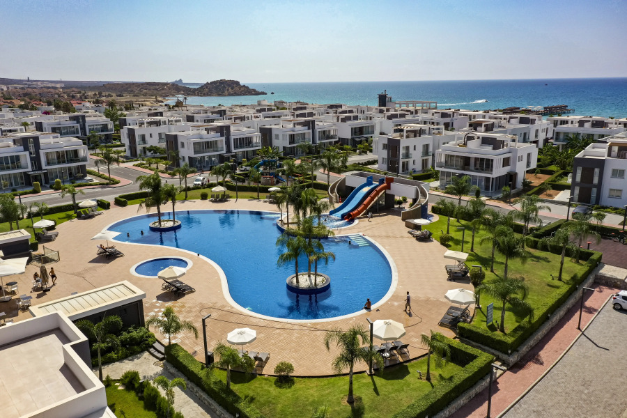 Курортный отель Four Season Li̇fe