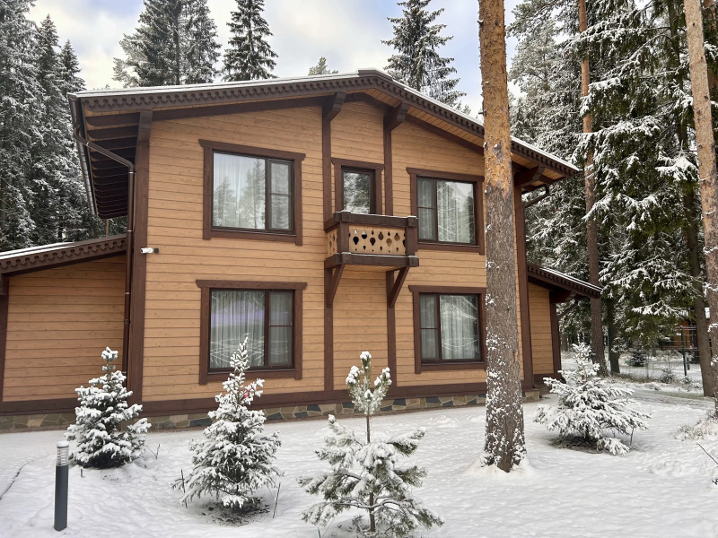 Частный Дом Коттедж Ягодный