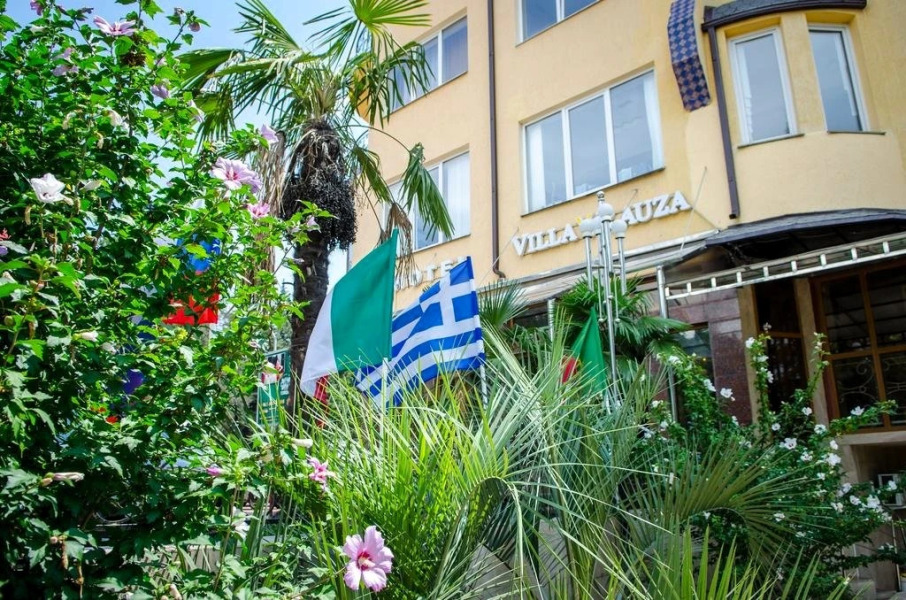 Отель Вилла Рауза