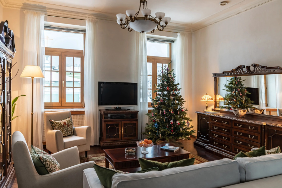 Квартира 4х комнатная  с парковкой возле Кремля