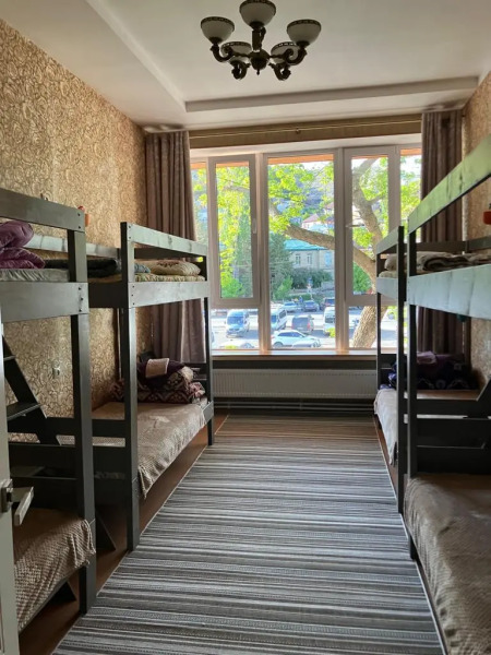 V Tsentre Guniba Hostel