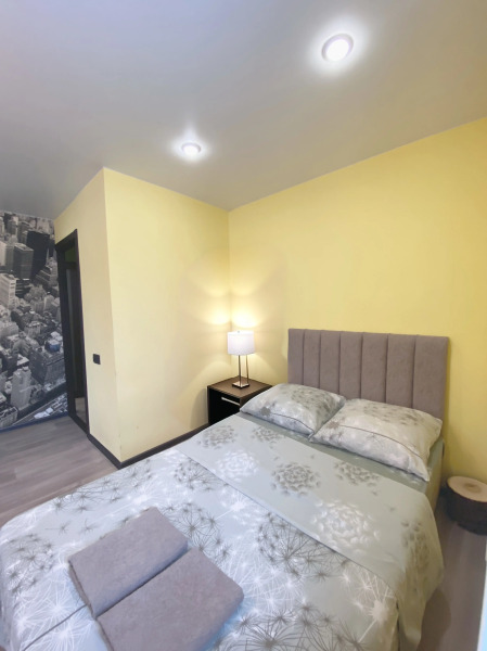 Квартира Жёлтый Нарцисс на проспекте Ленина