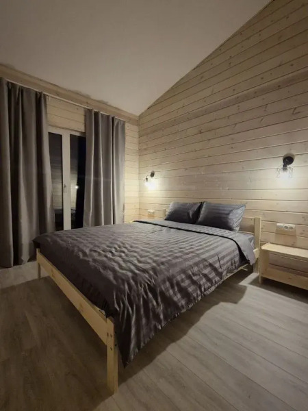 Частный Дом на Вишневой, 78