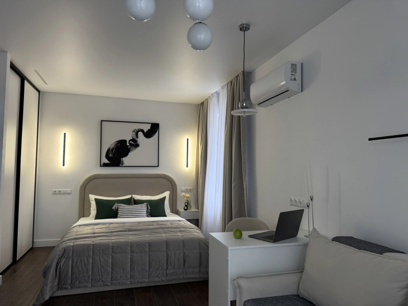 Квартира Стильная у метро Akadem