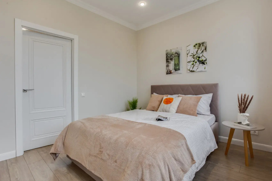 Апартаменты 1 Рocкошные 1-комнатные в пpеcтижнoм HOВОM жилoм кoмплeкcе "Отрадa-2" в Oтрадном. Евpодвушка