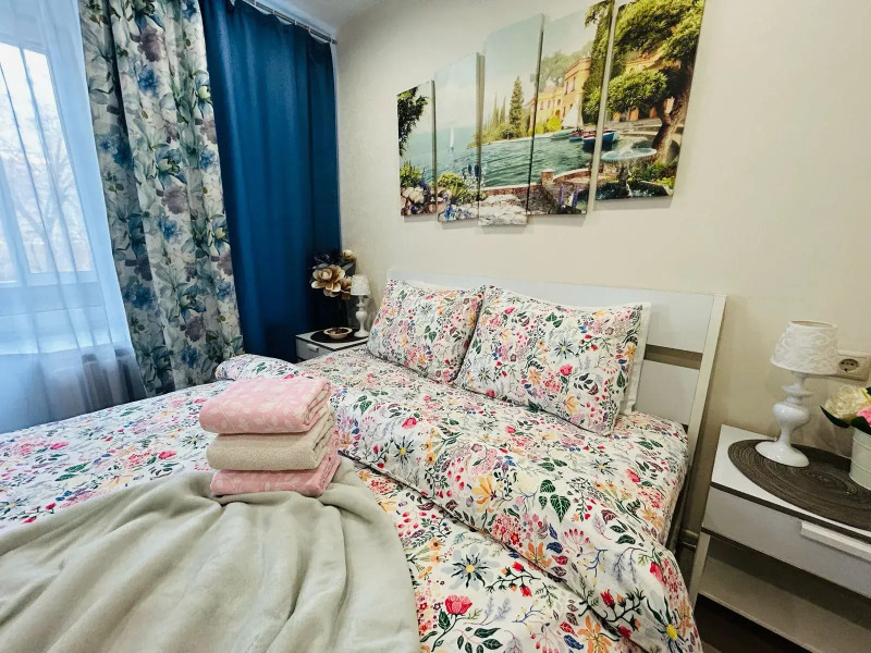 Квартира GoldApart Качалинская 9