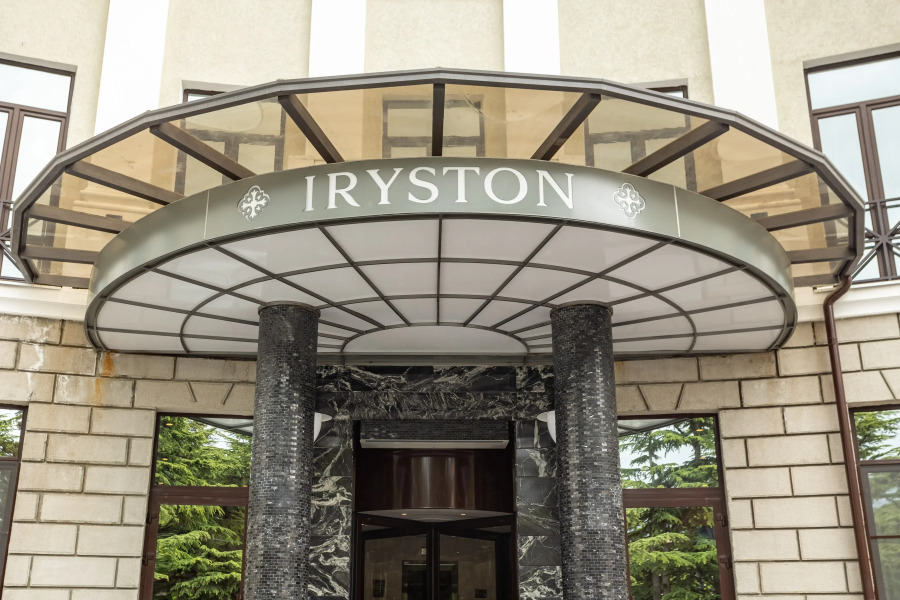 Отель Ирыстон