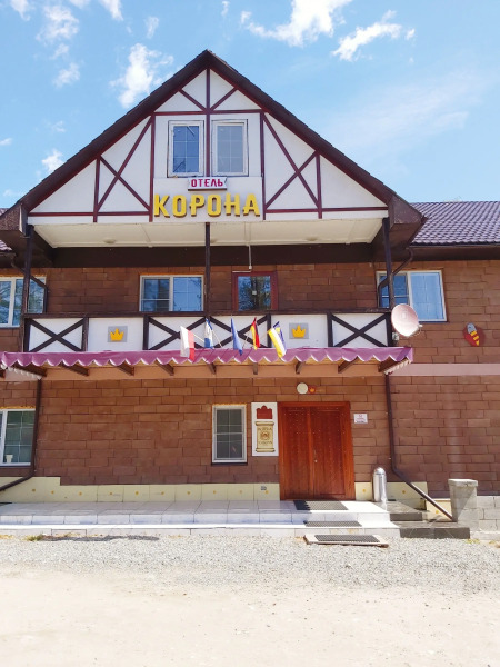 Отель Корона